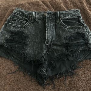 Abercrombie and Fitch high rise festival short